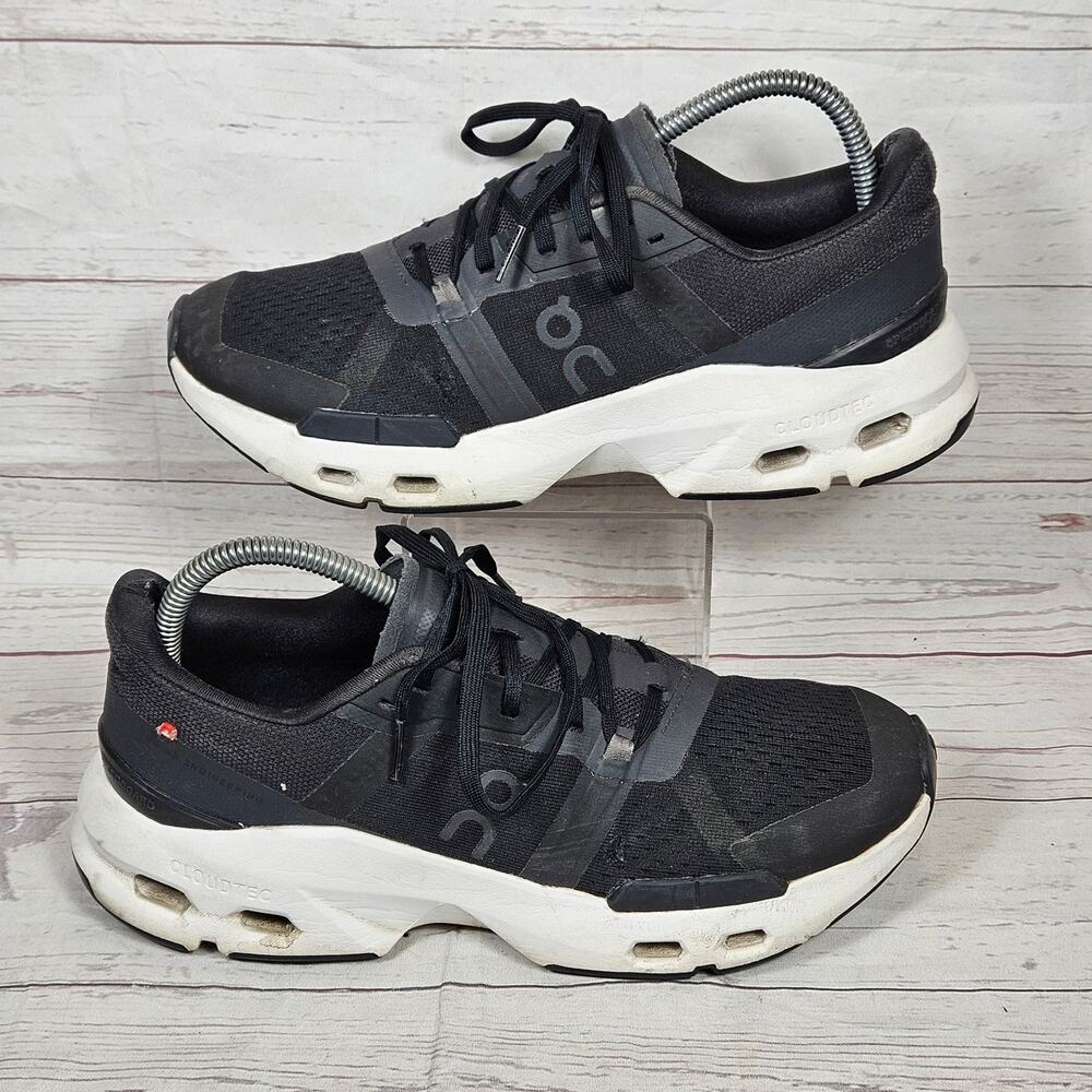 On Cloudflow Athletic Shoes Women’s Black White US 9 CloudTec Running *Worn